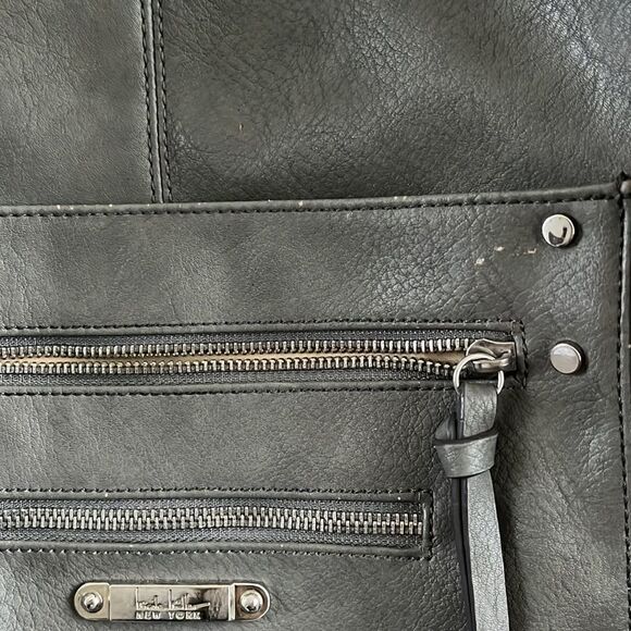 Nicole Miller Purse  - Picture 4 of 9